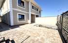 Duplex spatios, 5 camere, 162 mp utili, 538 mp teren - Dumbravita - 1