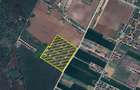 Vanzare - Teren Intravilan 64.000 mp - langa padure - 1