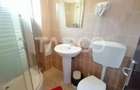 Pensiune 13 camere 16 bai sauna piscina si teren 1565 mp Cisnadioara - 19
