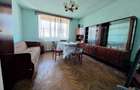 Vând apartament 3 camere și 7 dependițe, decomandat, bloc reabilitat + garaj - 2