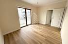 Duplex cu perete dublu, 4 camere si 3 bai finalizat, toate utilitatile - 17