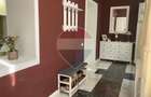 Apartament cu 3 camere pretebil pentru cabinet sau rezidential