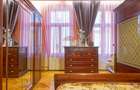3 camere în Centrul Istoric: 90 mp, curte privată și vedere spre Tampa