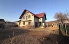 Vilă în Pătrăuți + 8400mp teren - 1