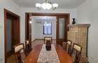 Casa / Curte/ Unirii/ Centrala/ Parcare - 1