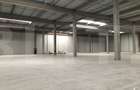 Hala moderna, aproape de aeroport, 2200 mp - 1