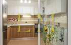 VANZARE : Apartament 3 camere 82 m2 + parcare + boxa, ISARAN - 7