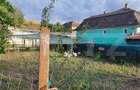 Casa cu 2 corpuri si anexe, 49 mp, zona Boldut