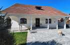 Casa perfectă pentru familie – curte, foișor cu grătar și garaj triplu - 1