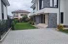 Complex rezidential cu 7 vile langa Laguna Albastra - 24