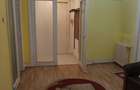 Apartament 4 camere in cladire interbelica Universitate 5 ' mers pe jos