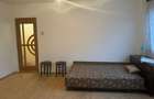 Zona Lamaita, se vinde apartament nedecomandat ,doua  camere pret 38000 euro - 4