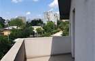 Apartament 2 camere + terasă 23 mp + Loc de parcare  - 13