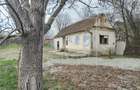 Casa si teren de vanzare in Sacel - 1355 mp teren - livada - Central - 1