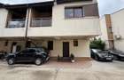 Casă înșiruită complet mobilată + curte+ 2 parcari în complex inchis! - 24