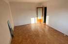 Apartament 3 camere  decomnadat , zona  Cetate - 1