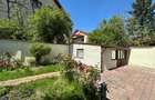 Vila | Sisesti | 10 Camere | Proprietate Rară - 3
