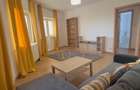 Închiriez apartament cu 2 camere  - 2