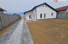Casa individuala de vanzare cu 3 camere si teren de 710 mp - Izvin - 17