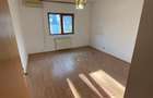Vila cu 3 apartamente  la parter,etaj  si mansarda - 4