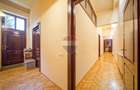 3 camere în Centrul Istoric: 90 mp, curte privată și vedere spre Tampa