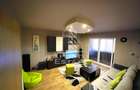 Apartament cu 3 camere, decomandat,2 bai, renovat,centrala, Dambovita - 1