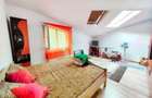 Apartament cu 3 camere în Plopilor, spațiu generos, lumină și liniște. - 4