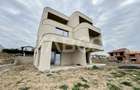Casa tip duplex constructie premium curte geneorasa si view spre Cluj - 1