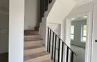 Duplex despartit prin camera tehnica - 4 camere Toate Utilitatile - 4