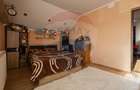 Casă / Vilă cu 6 camere de vânzare în zona Sagului - 8