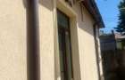 Casa la sol, renovata ,caramida, pentru locuit sau spatiu birouri, zona  buna - 1