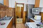 Vand apartament de 3 camere,decomandate ,confort 1 situat pe str.Uzinei - 6