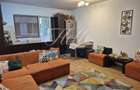 Apartament 3 camere semidecomandat 57m2 , doua dormitoare , parcare