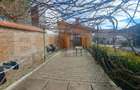 Casă săsească renovată integral, 2200 mp teren, ideală pentru două familii - 3