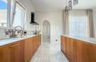 Duplex | 241mp | Str. Radarului | 5 min. Aeroport | 2 parcari - 6