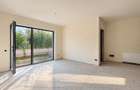 QUADRUPLEX semifinisat 3 camere, dispus pe 2 nivele, 80 mp utili, 150 mp curte - 7