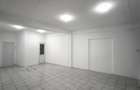 Spatiu Comercial cu vad - 2