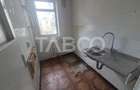 Apartament decomandat 2 camere 40 mpu etaj 2 zona 13 Decembrie