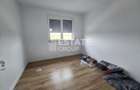 Duplex cu 5 camere despartit prin garaj in Giarmata - 11