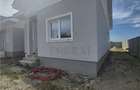 Duplex despartit prin baie - zona foarte buna - posibilitate mansardare - 4