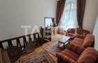 Apartament de vanzare cu 2 camere pretabil regim hotelier Piata Mare - 1