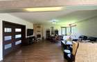 Casă individuală exclusivistă,  4 camere, bucătărie separată, 500 mp