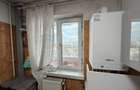Apartament cu 2 camere  de vânzare, decomandat, zona Km 4-5 - 8