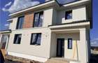 Duplex superb - bucatarie inchisa - teren 375 mp - canalizare - 1