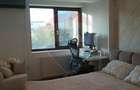 Apartament cu 3 camere de vanzare, centrala proprie - Mihai Bravu - 8
