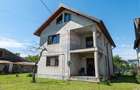 Casă / Vilă cu 3 camere de vânzare - 3