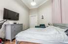 Apartament ultracentral cu 4 camere decomandat, etaj intermediar - 12
