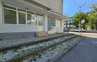 Spatiu comercial/birou de inchiriat – Micro 4, zona cu trafic pietonal intens - 1