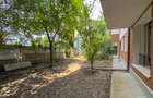 Apartament 3 camere, parter, 46mp + curte proprie 30mp — Sector 2, vis-a-vis de  - 8