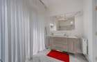 CAROL - EPISCOP CHESARIE, APARTAMENT 250 MP TOTAL, CURTE 250 MP! - 14